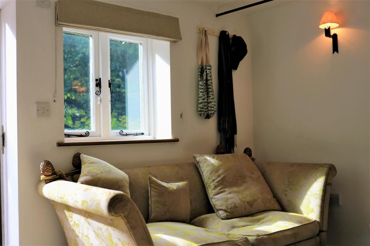 Baptist Cottage Cheverell Экстерьер фото